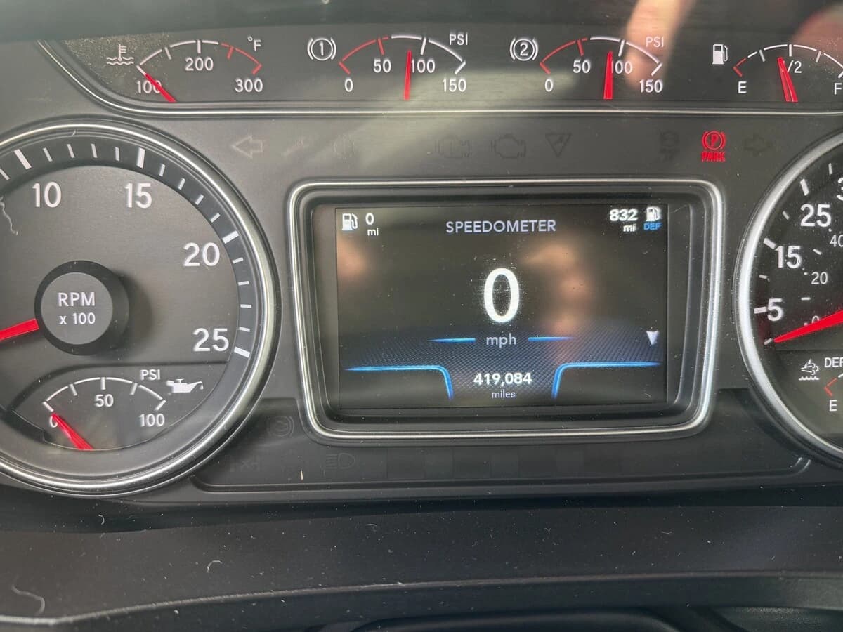 2020 International HV — photo 12