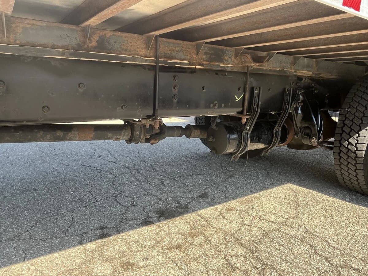 2019 Freightliner M2 106 — photo 11