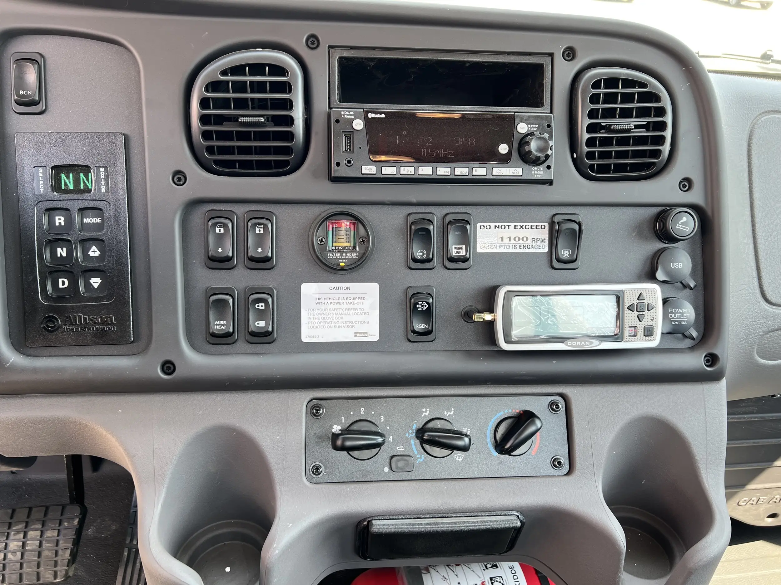 2026 Freightliner M2 106 — photo 8