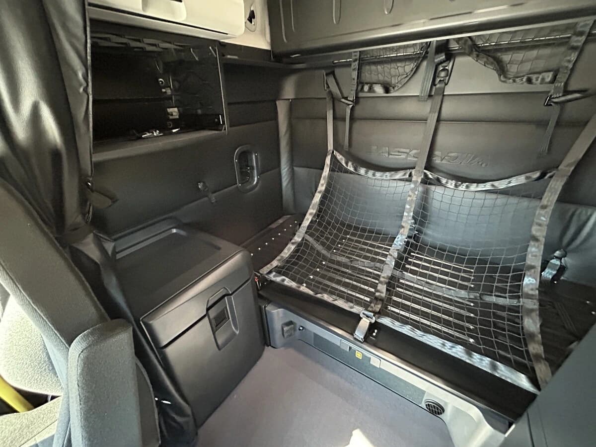 2026 Freightliner Cascadia — photo 15