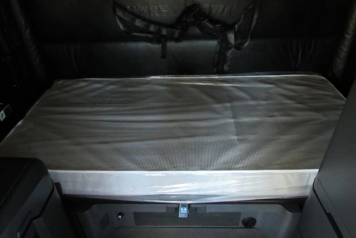 2025 Freightliner Cascadia — photo 26