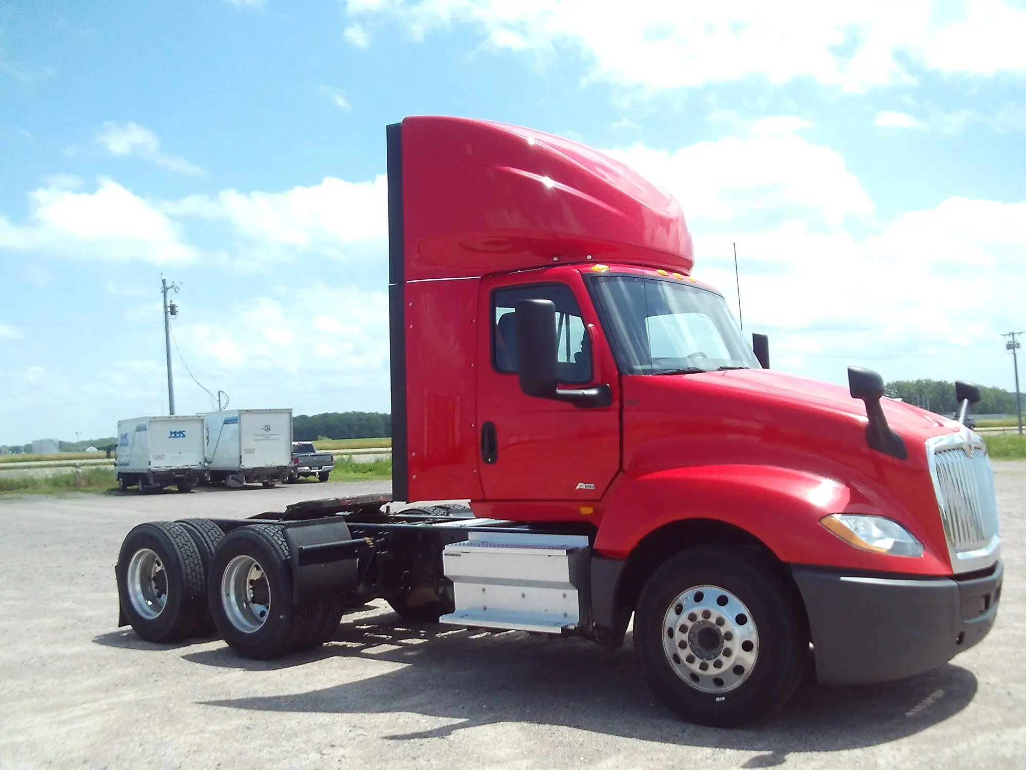 2020 International LT — photo 3