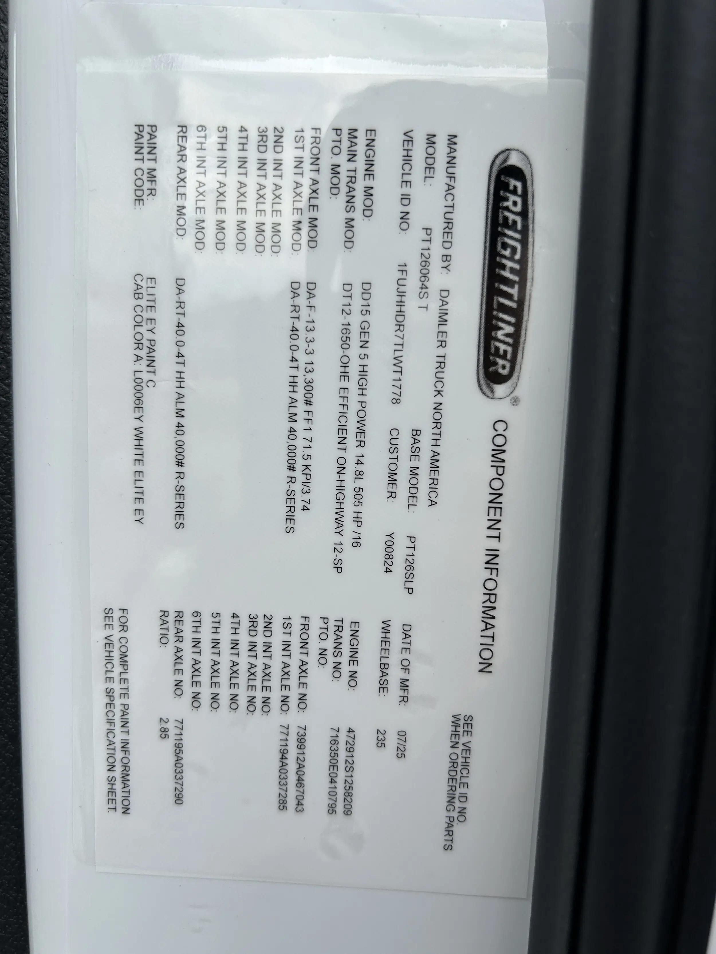 2026 Freightliner Cascadia — photo 16