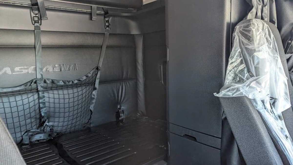 2026 Freightliner Cascadia — photo 18