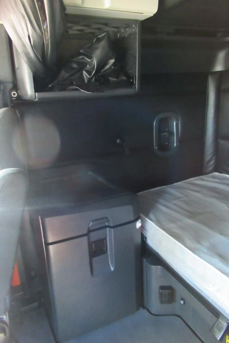 2023 Freightliner Cascadia — photo 23