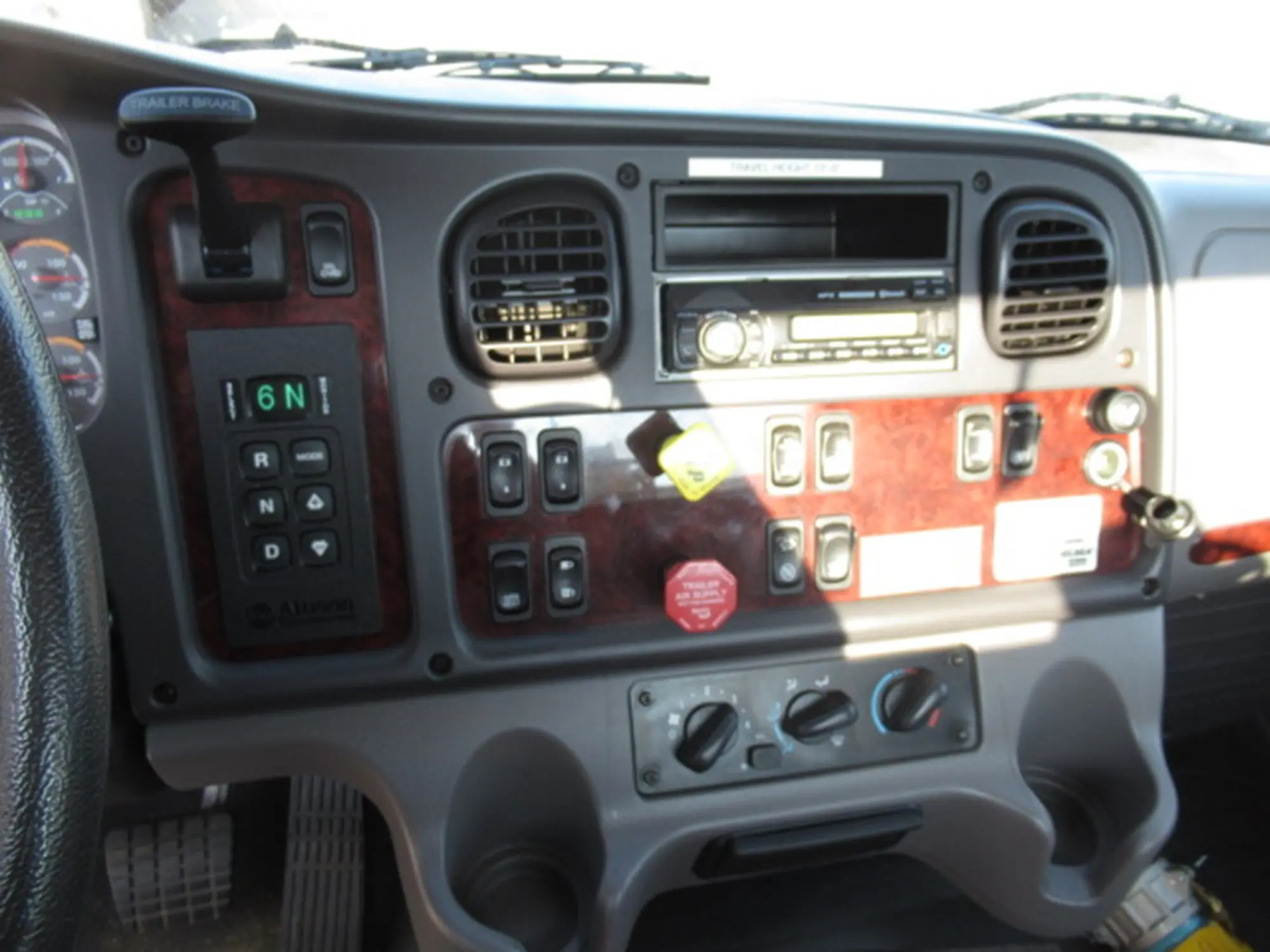 2017 Freightliner — photo 18