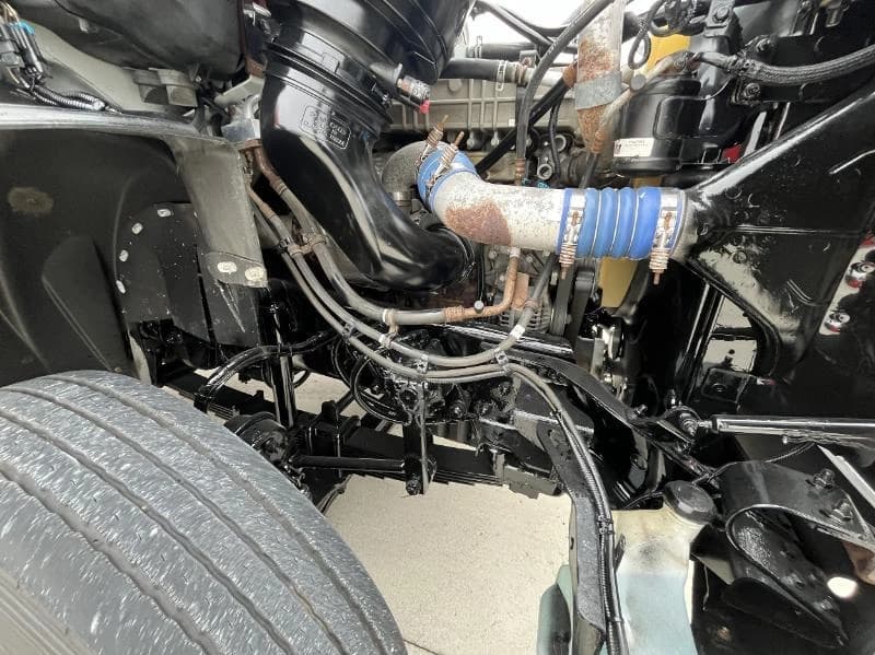 2018 Freightliner 114SD — photo 12