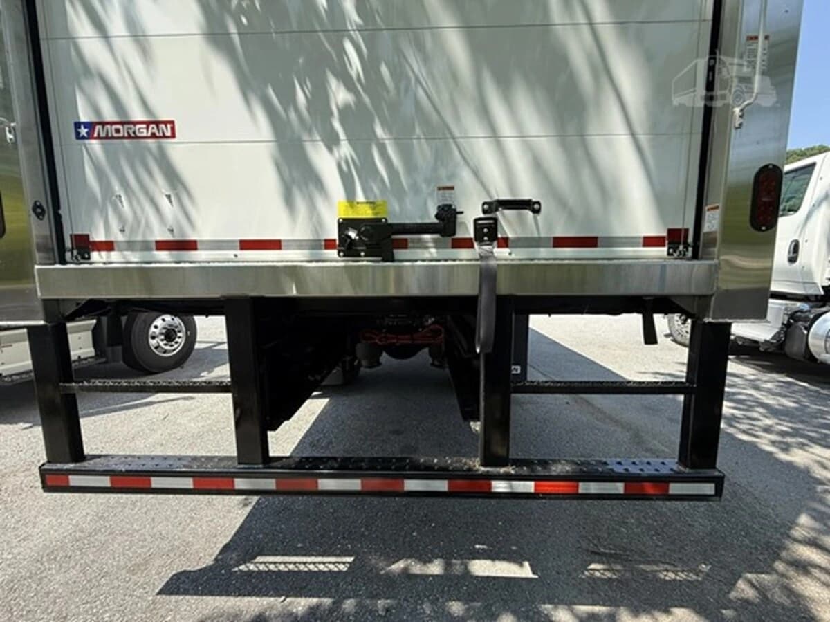 2025 International MV — photo 5