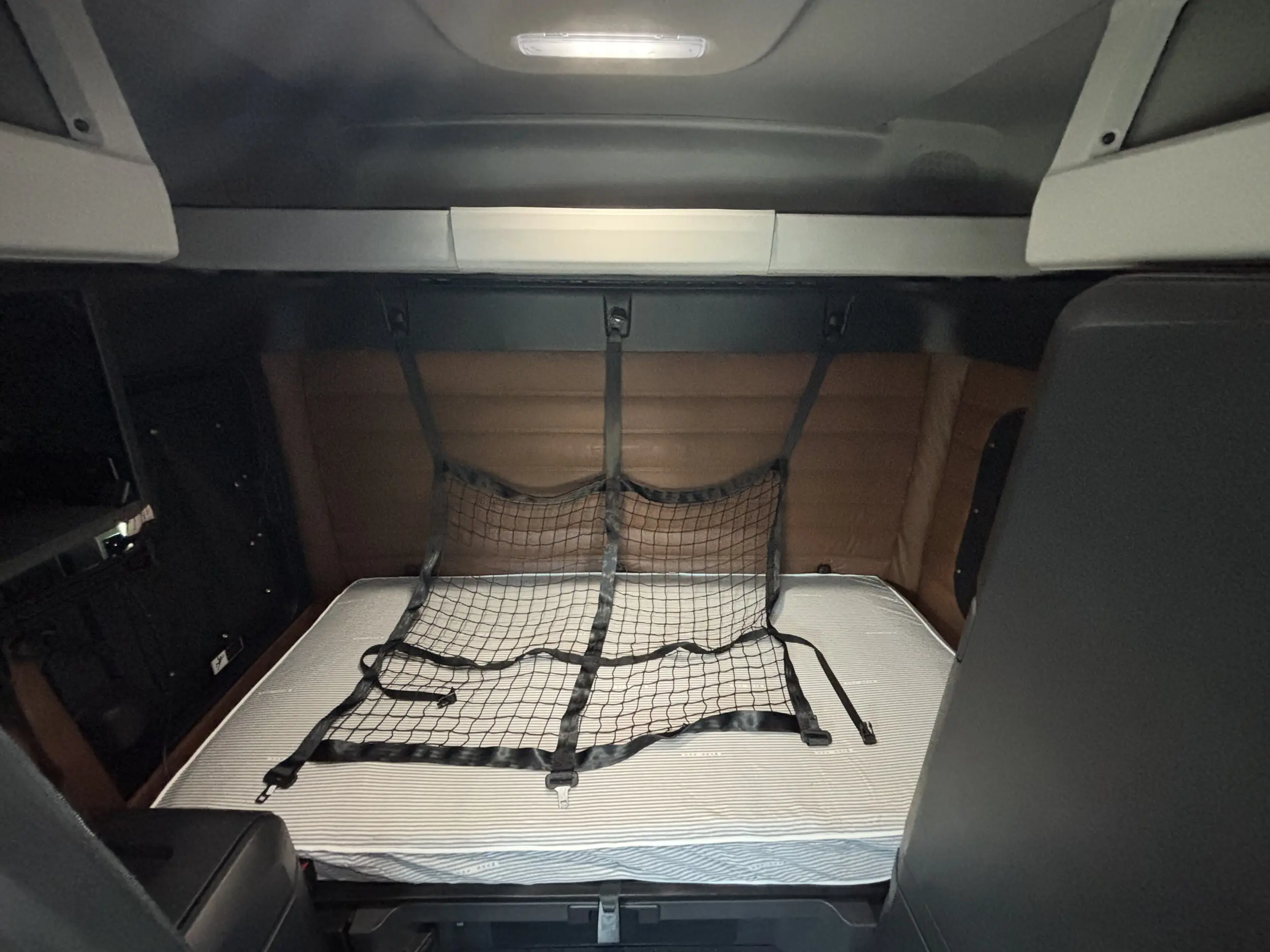 2026 Freightliner Cascadia — photo 13