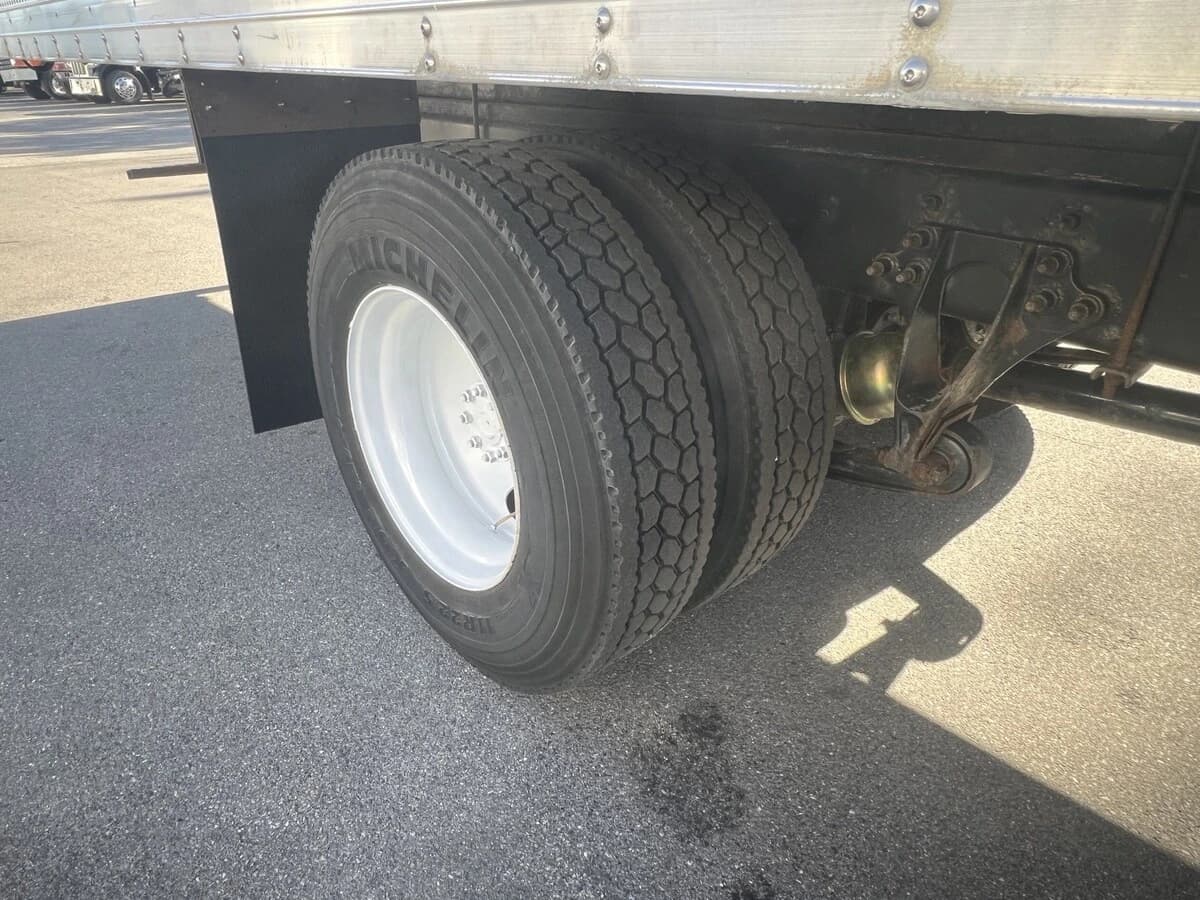 2015 International 4300 — photo 9