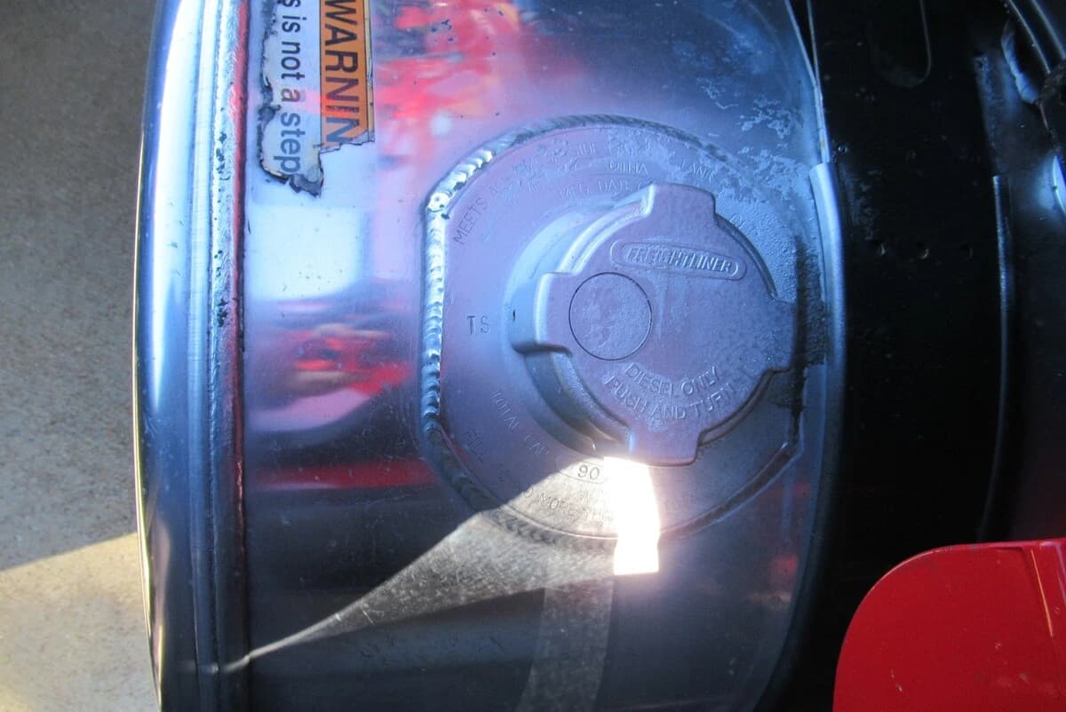 2023 Freightliner Cascadia — photo 17