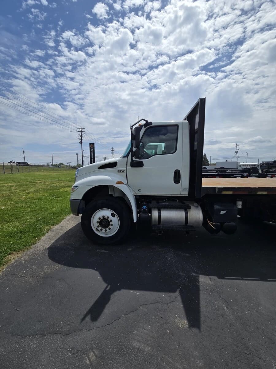 2021 International MV — photo 4