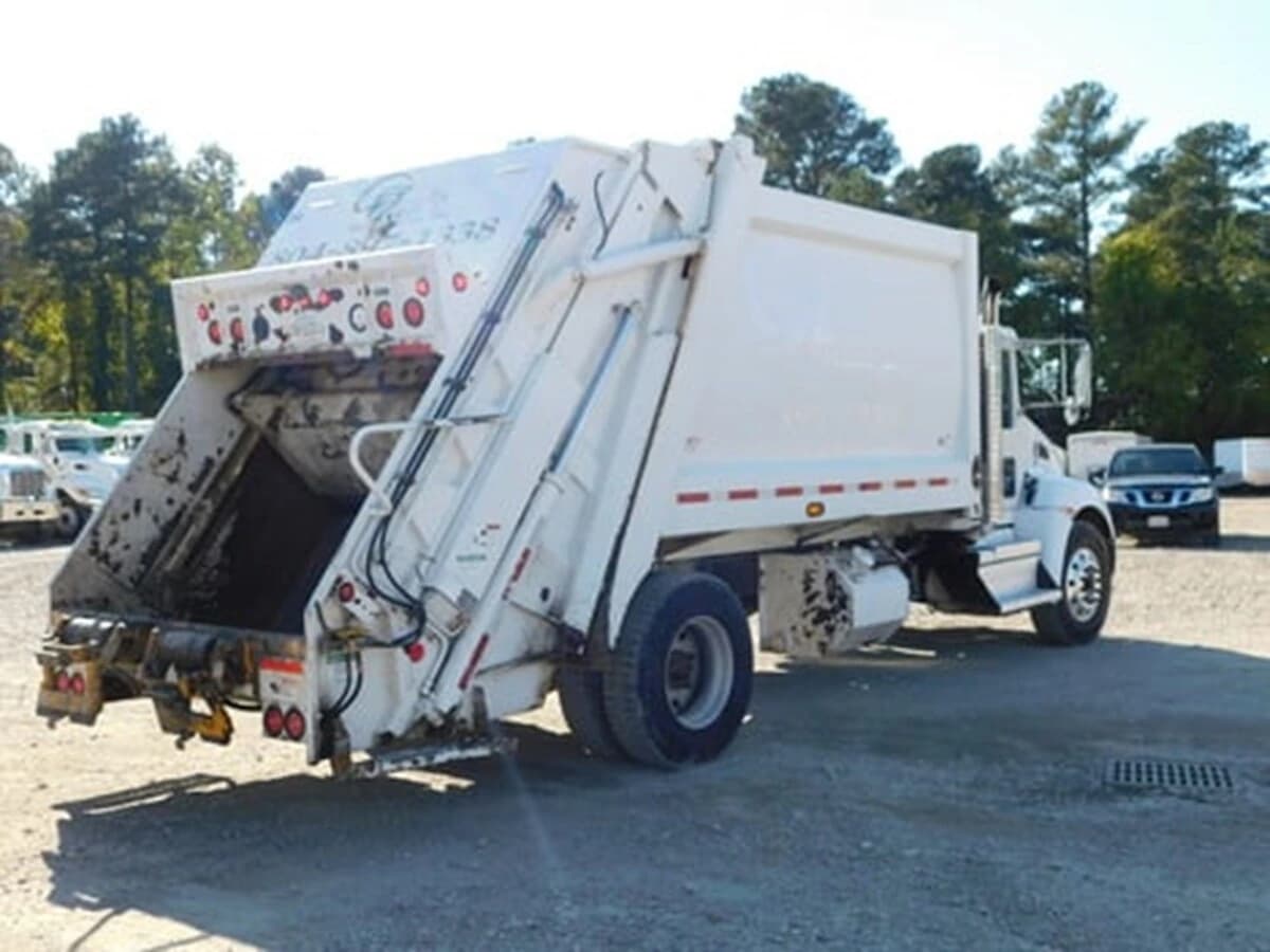 2020 Kenworth T370 — photo 7