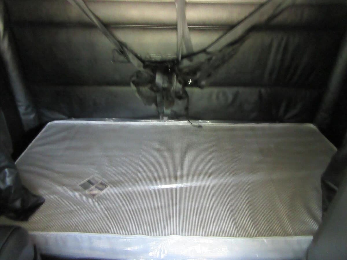 2025 Freightliner Cascadia — photo 26