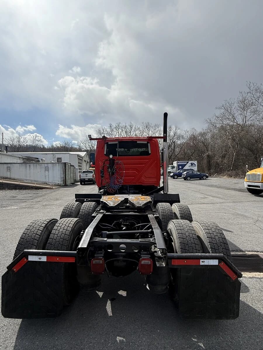 2020 International HV — photo 6