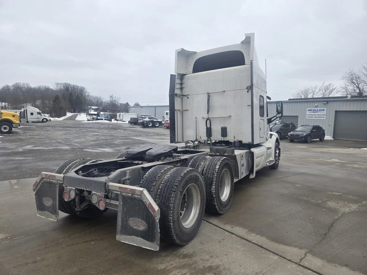 2020 Peterbilt 579 — photo 5