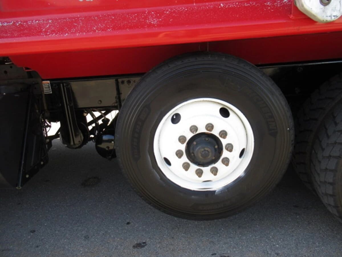 2022 Peterbilt 567 — photo 9