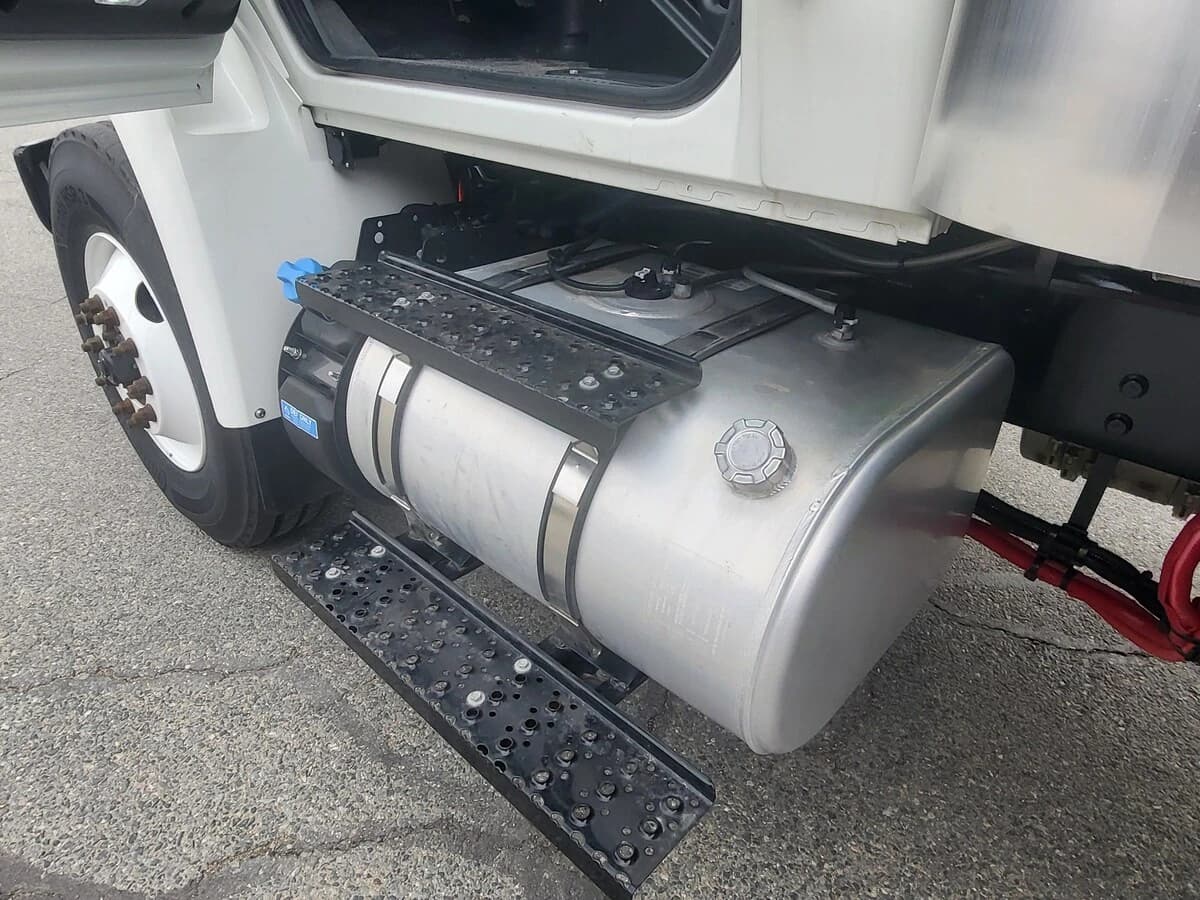 2025 International MV — photo 15