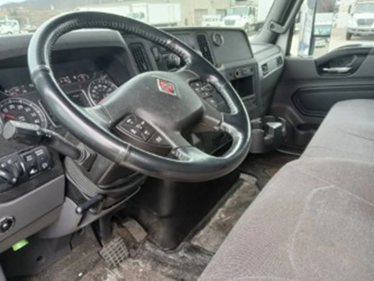 2019 International MV — photo 8