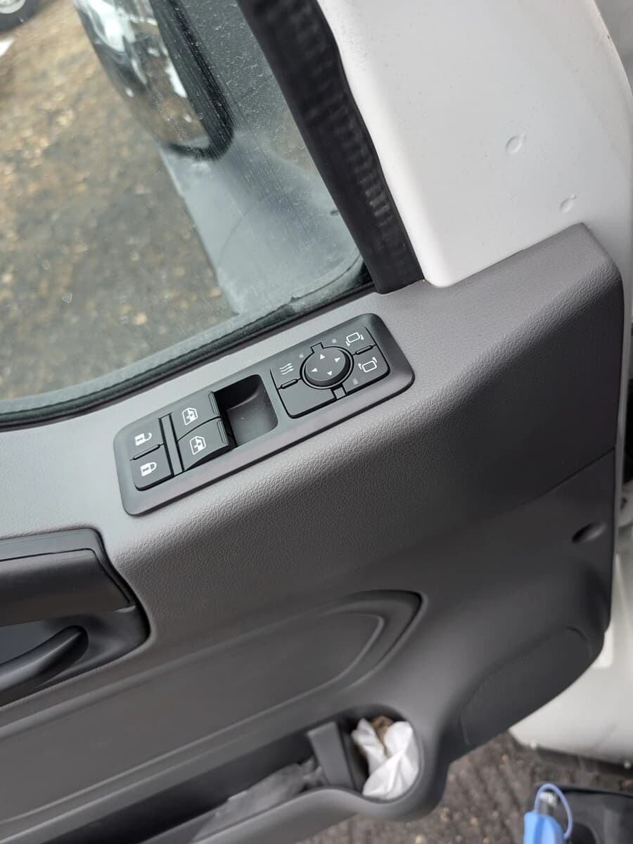 2025 International MV — photo 11