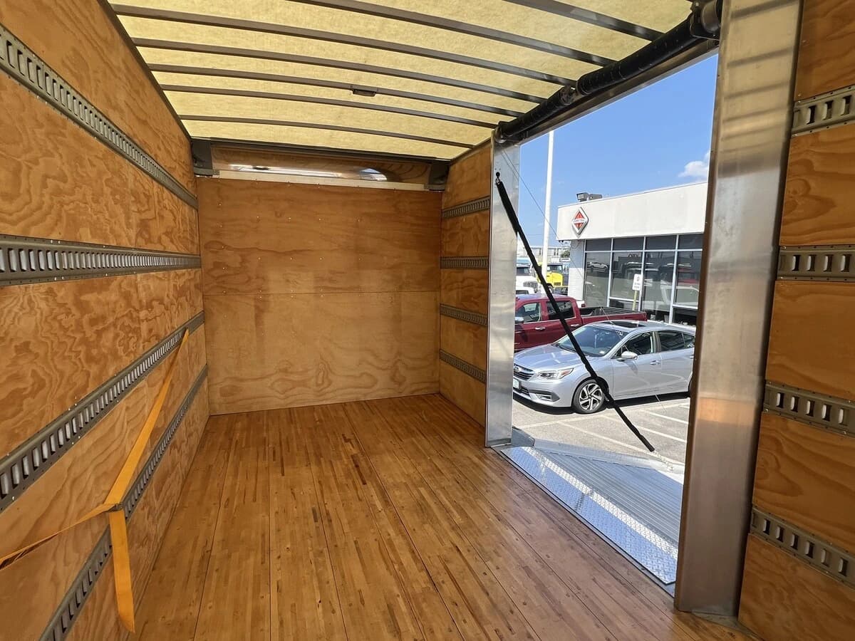 2025 International MV — photo 20