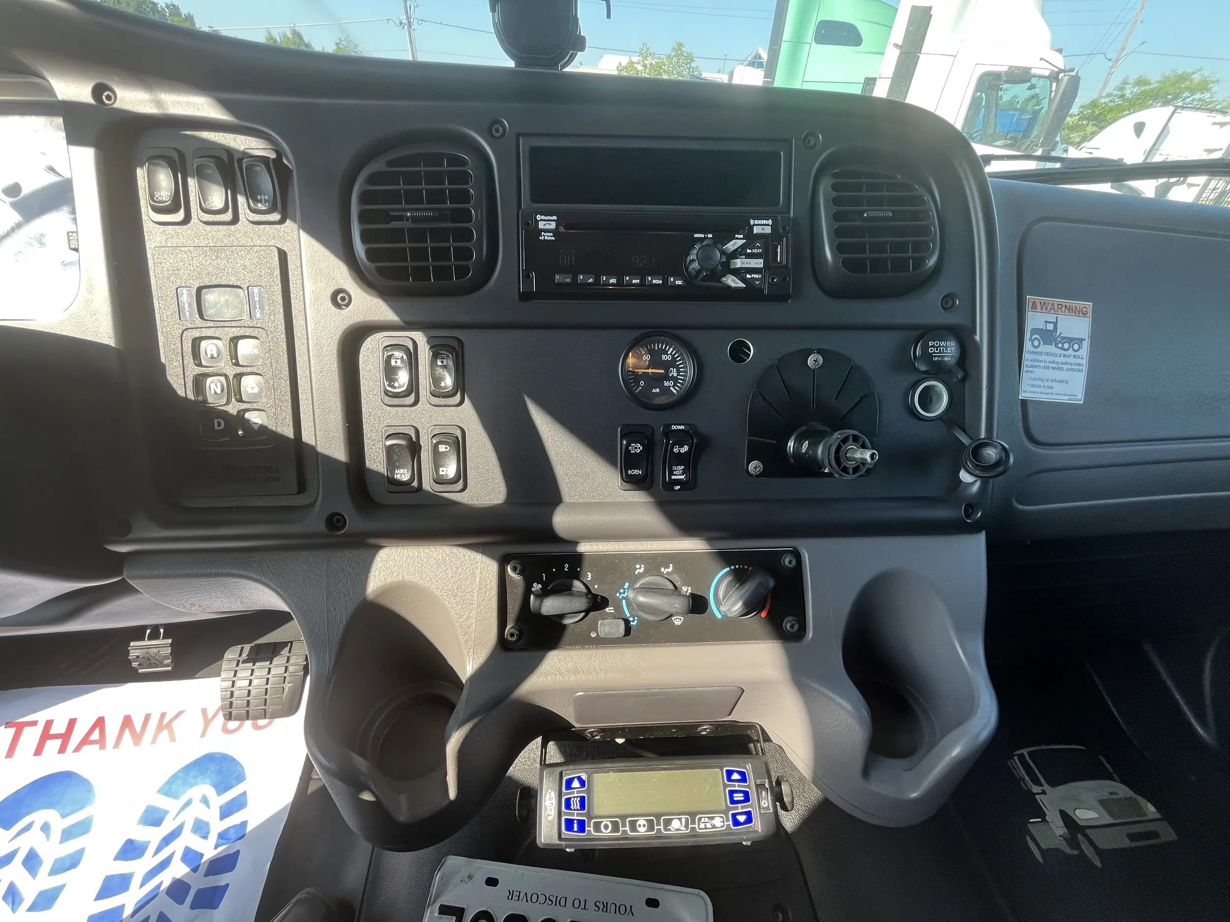 2019 Freightliner M2 106 — photo 23