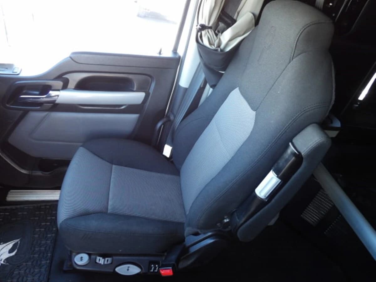 2023 Kenworth T680 — photo 15