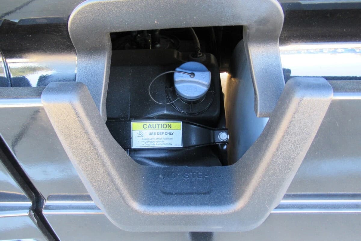 2025 Freightliner Cascadia — photo 9