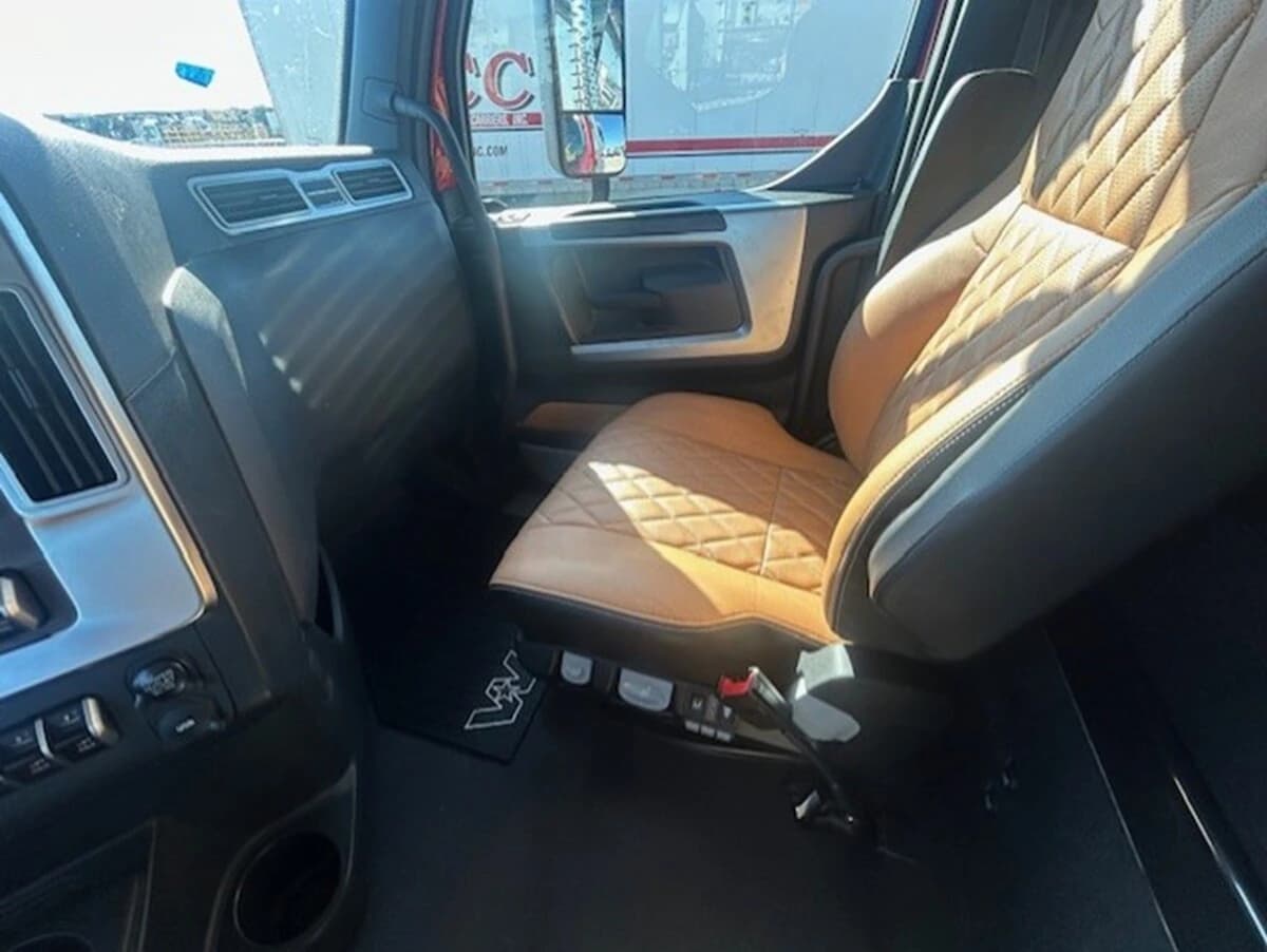 2026 Western Star 49X — photo 22