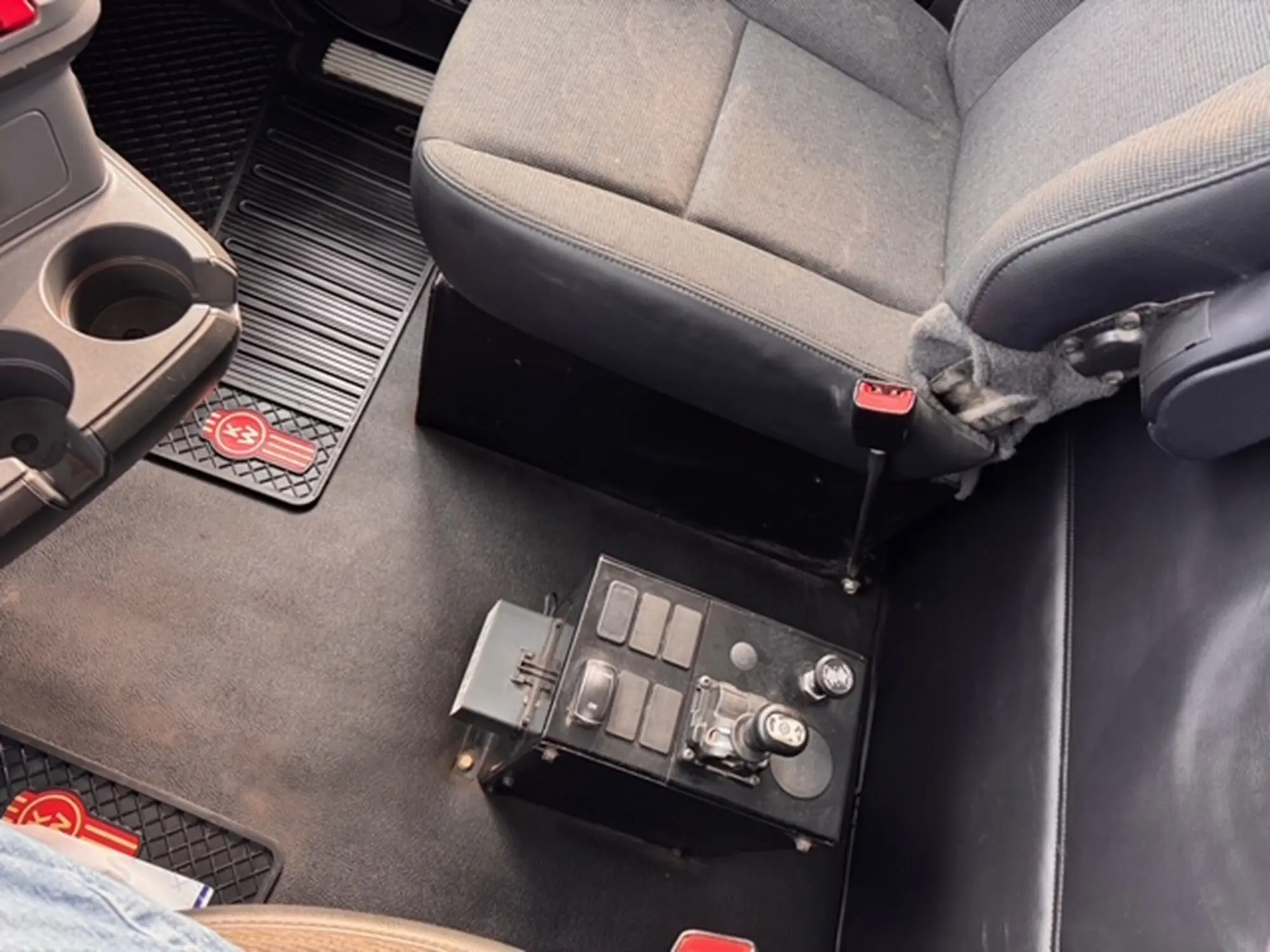 2022 Kenworth T880 — photo 8