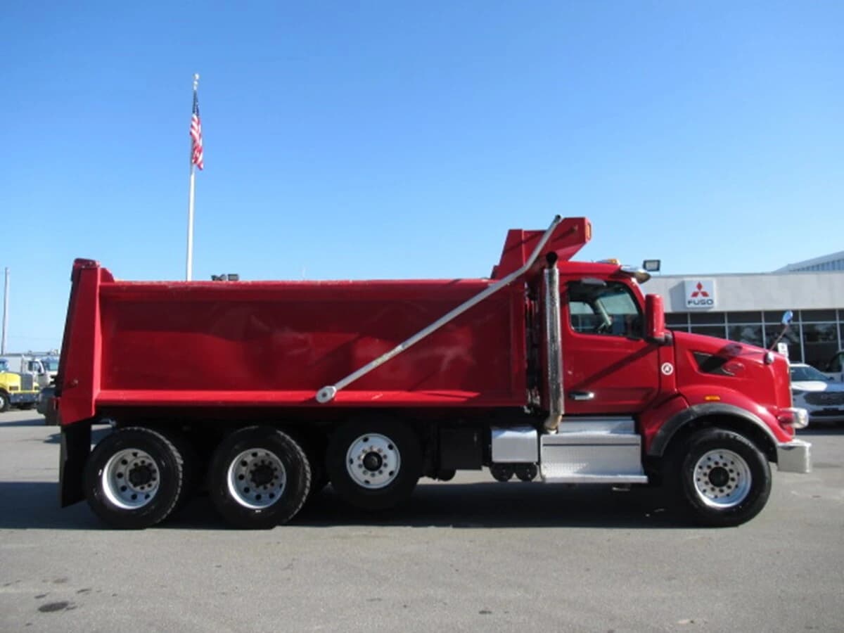 2022 Peterbilt 567 — photo 4