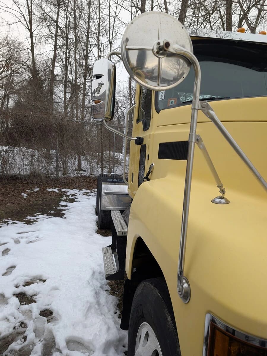 2020 Mack Pinnacle — photo 4