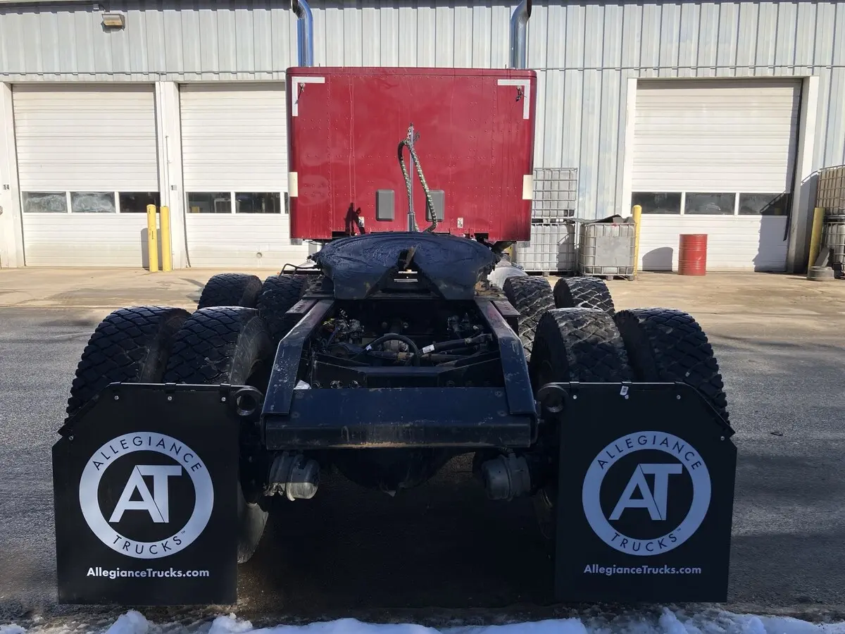 2024 Kenworth W900 — photo 8