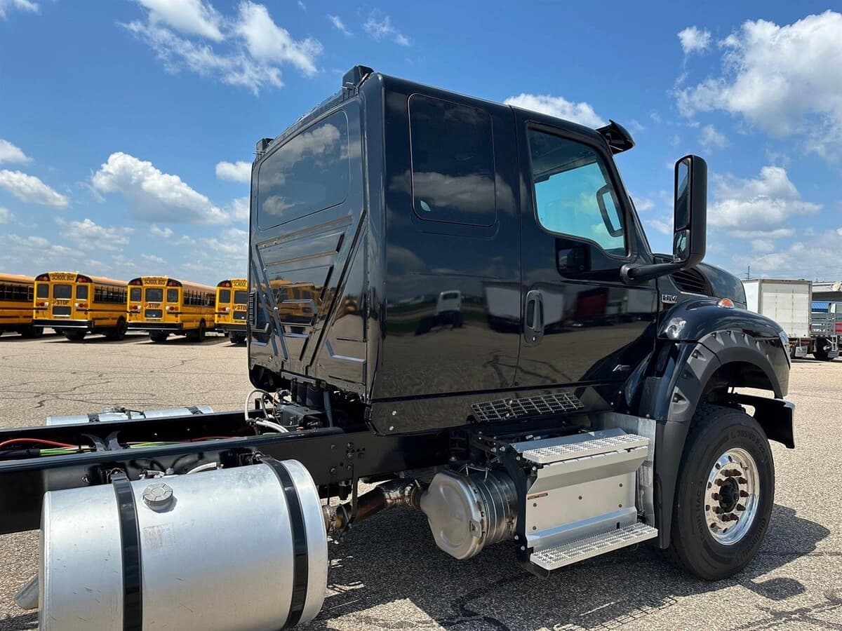 2025 International HV — photo 3