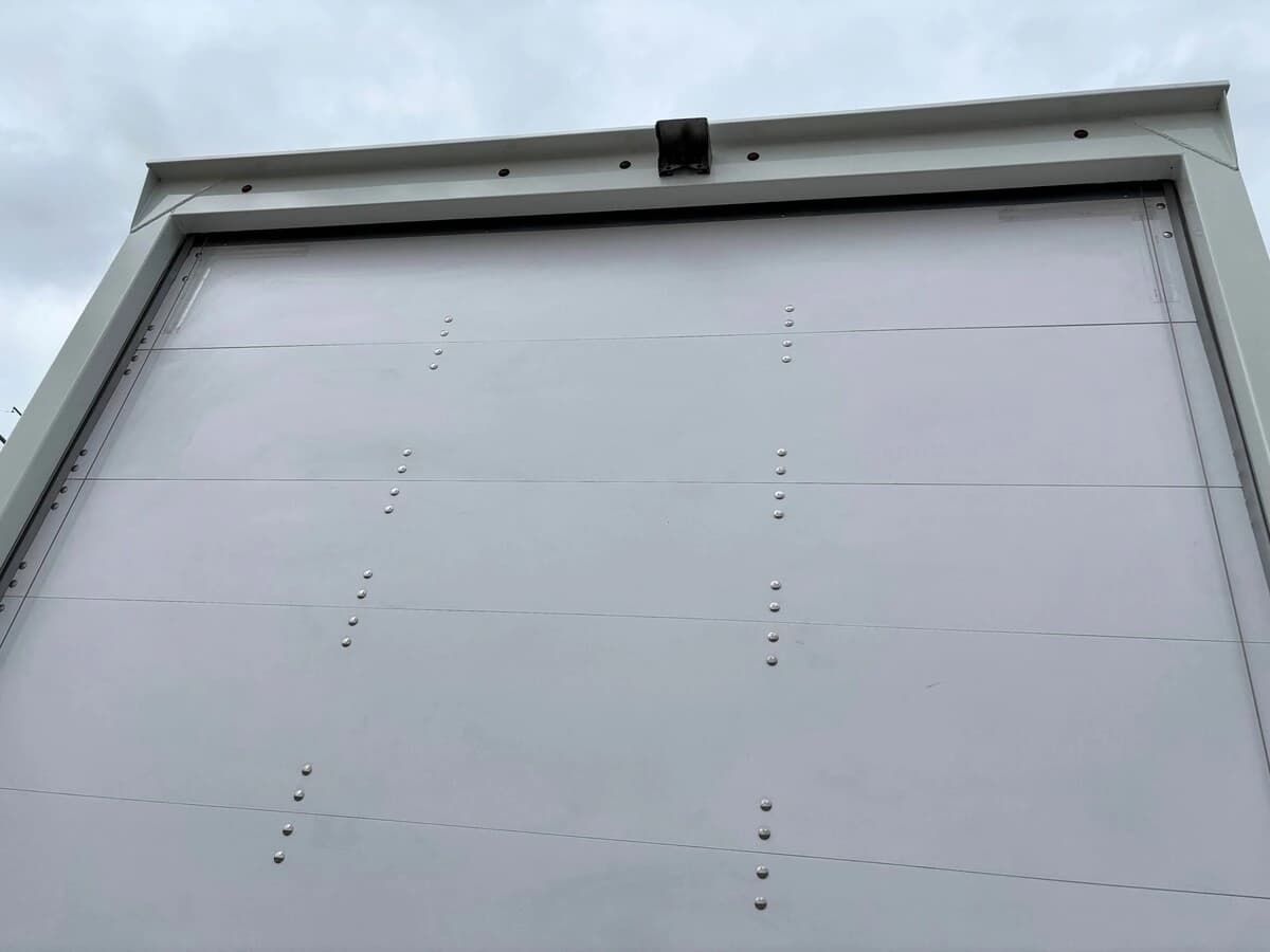 2027 Freightliner M2 106 — photo 9