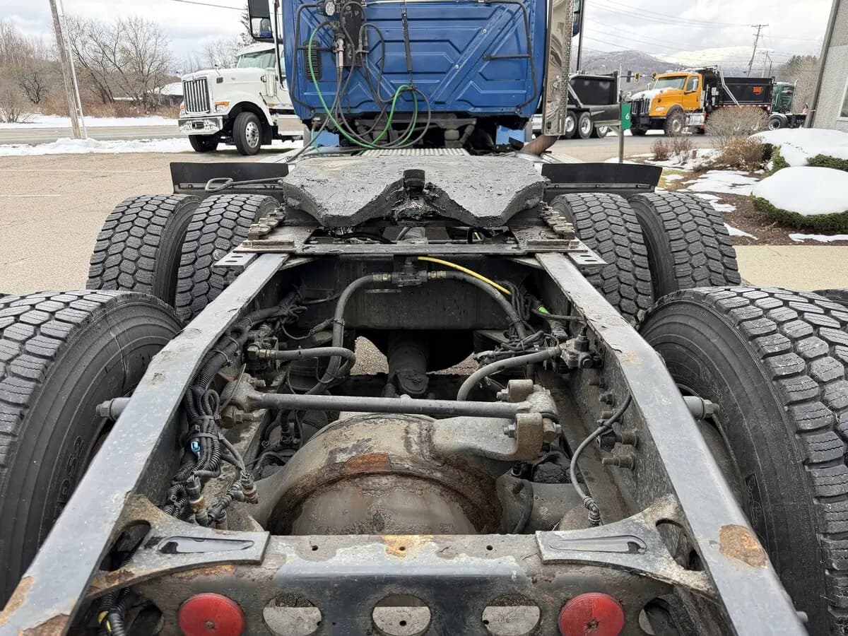 2022 International HX — photo 21