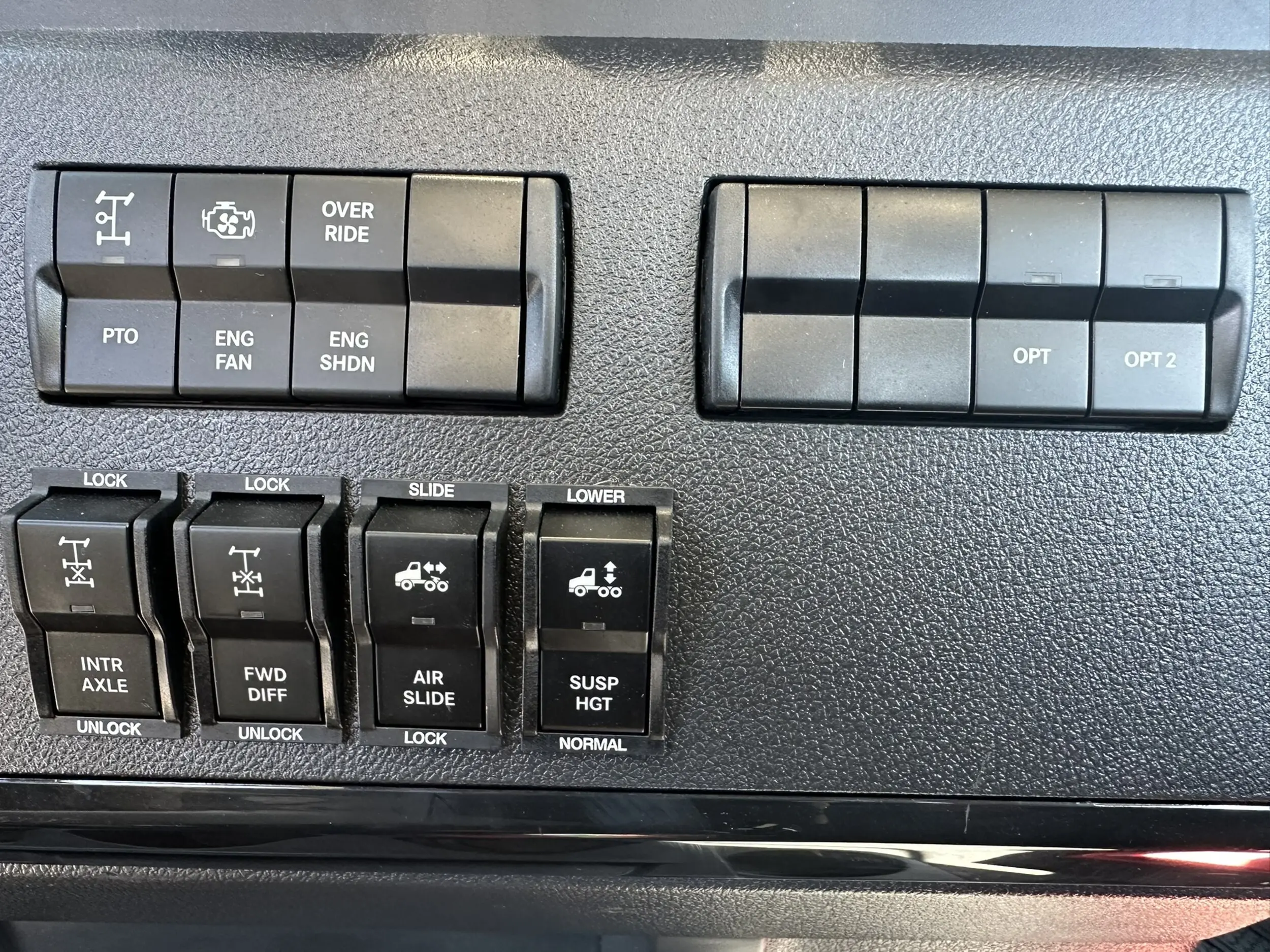 2026 Freightliner Cascadia — photo 12