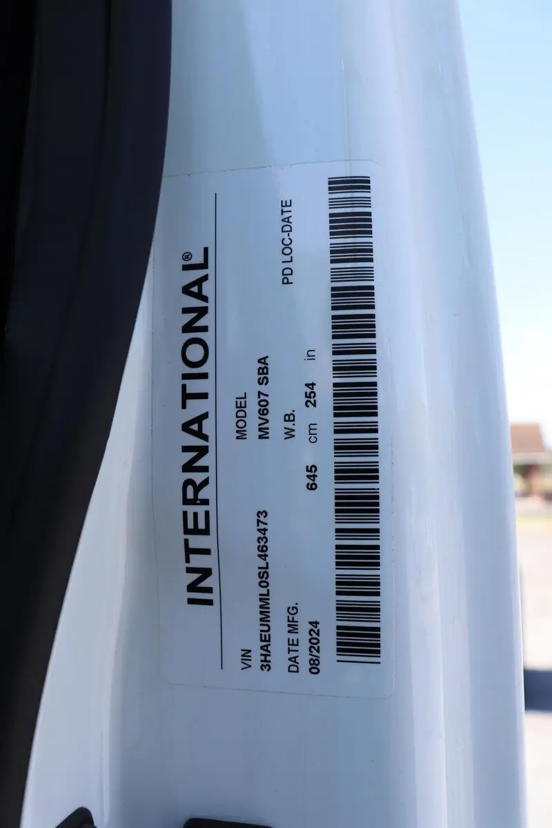 2025 International MV — photo 11