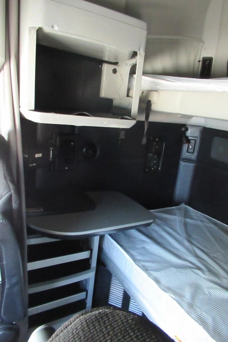 2023 Kenworth T680 — photo 25