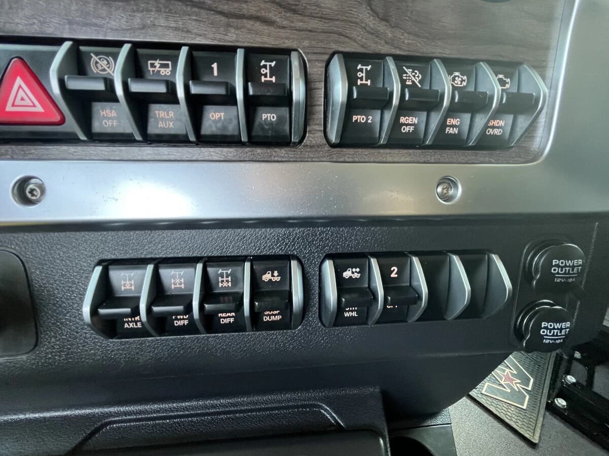 2024 Western Star 49X — photo 29