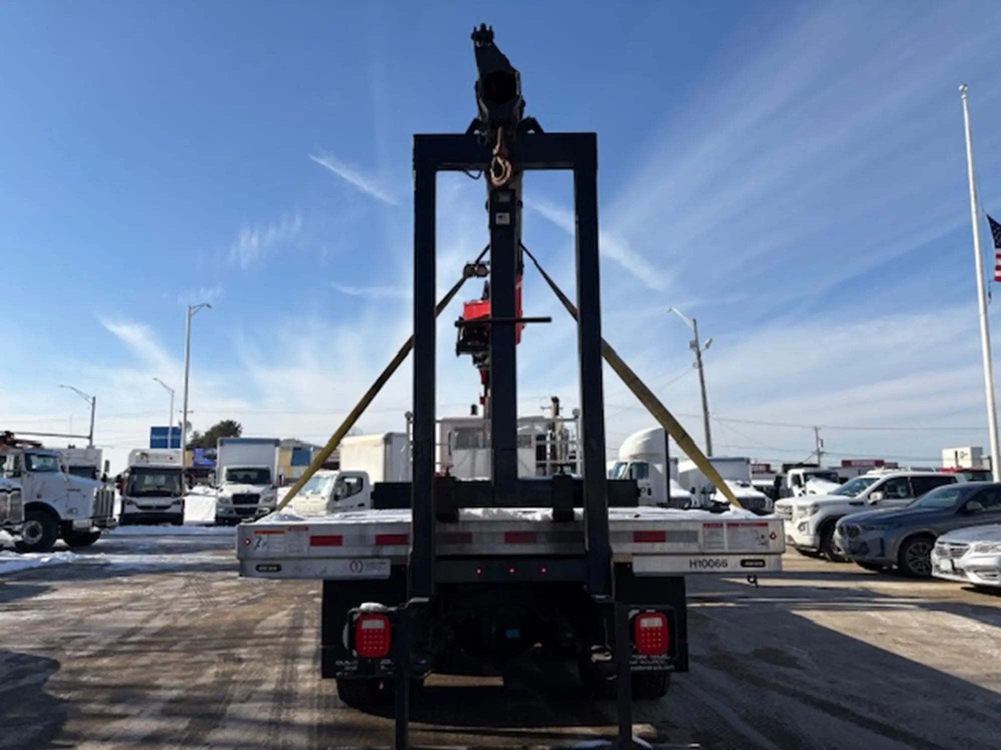 2022 Peterbilt 348 — photo 13