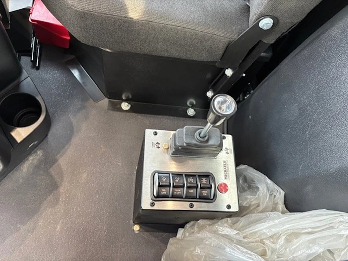 2026 Western Star 49X — photo 17