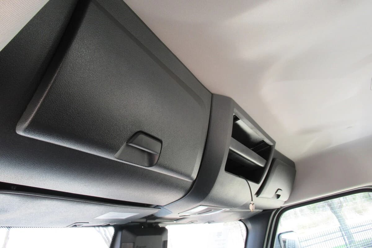 2024 Freightliner Cascadia — photo 23