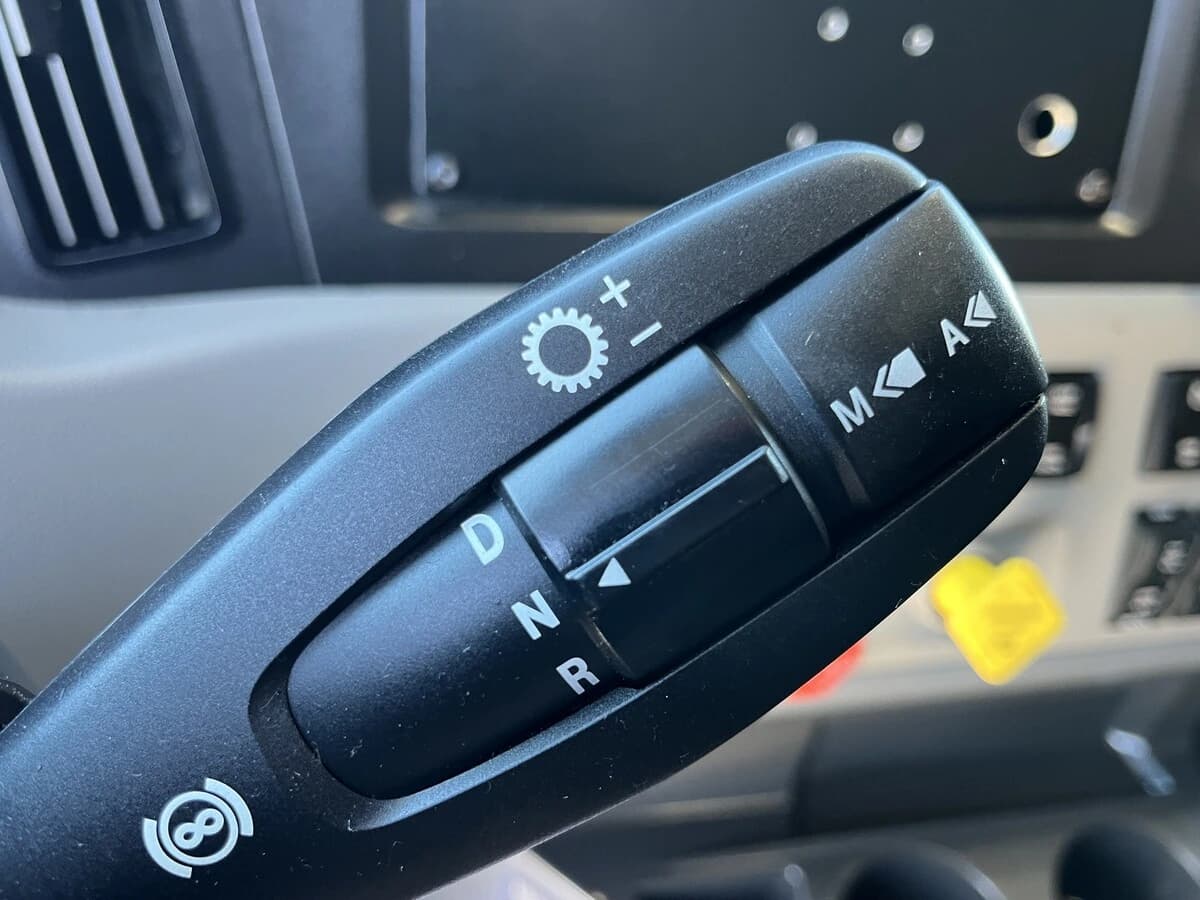 2022 Freightliner Cascadia — photo 25