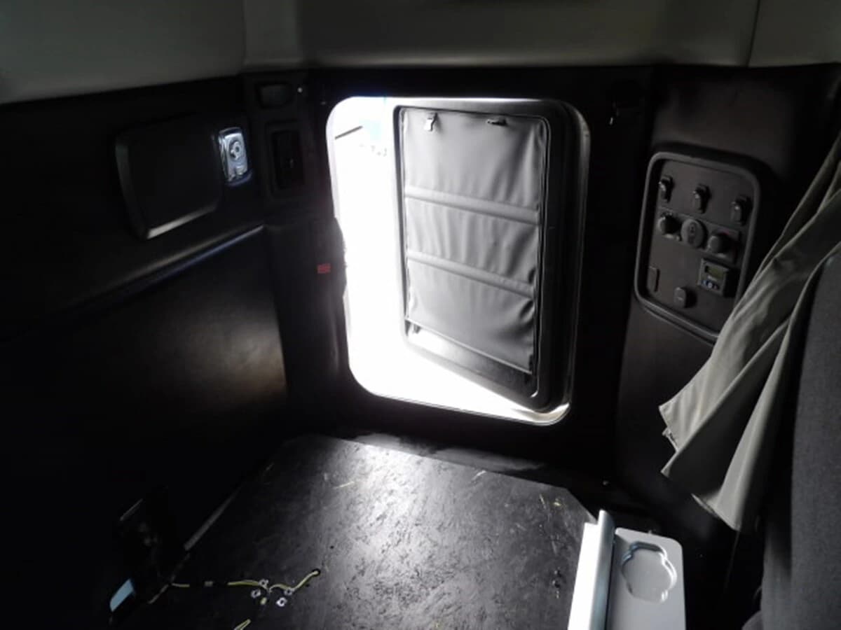 2022 Kenworth T680 — photo 18