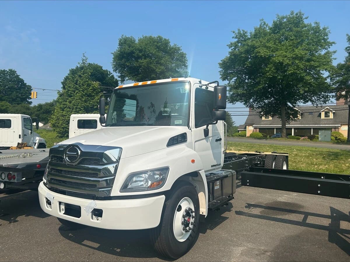 2026 Hino L6 — photo 8