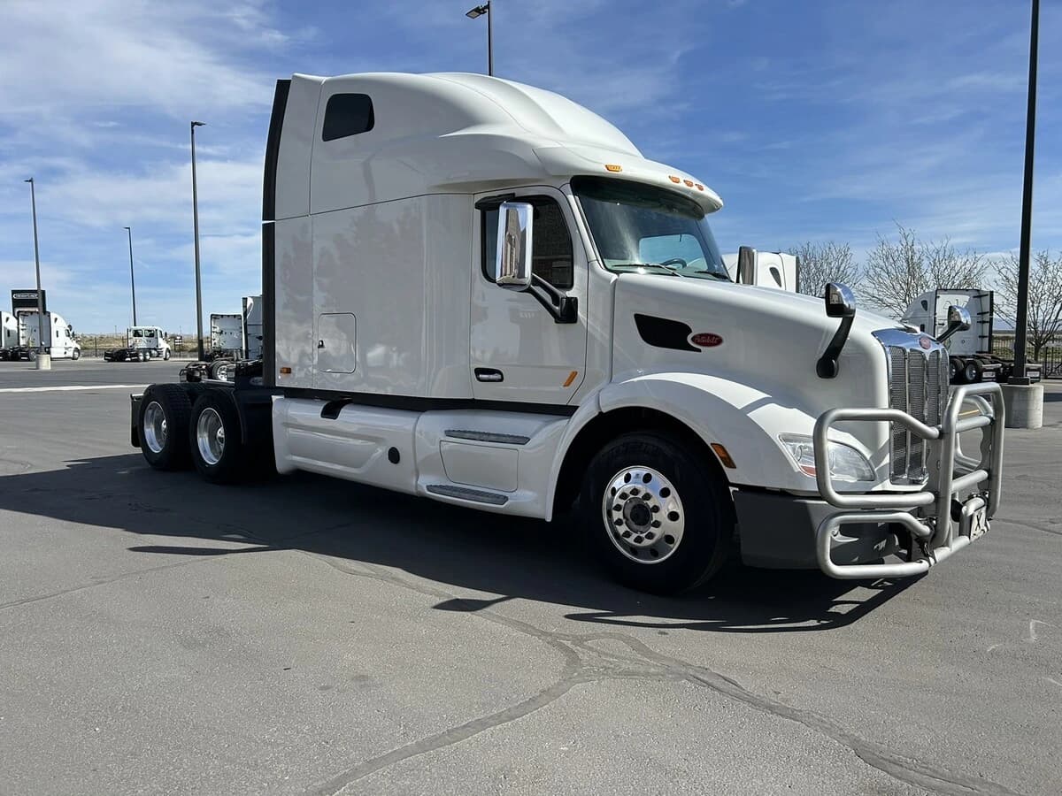 2022 Peterbilt 579 — photo 4