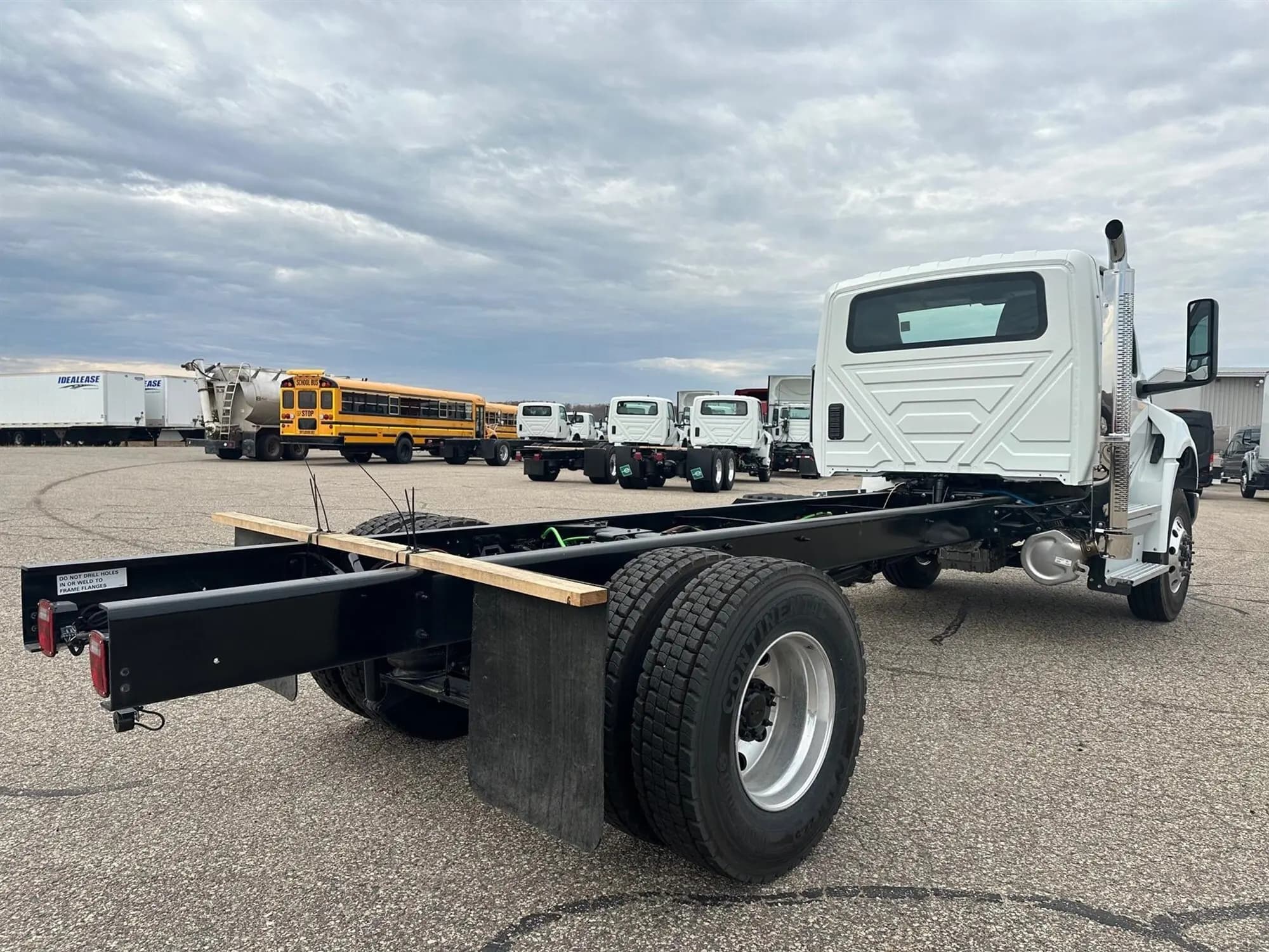 2026 International MV — photo 3