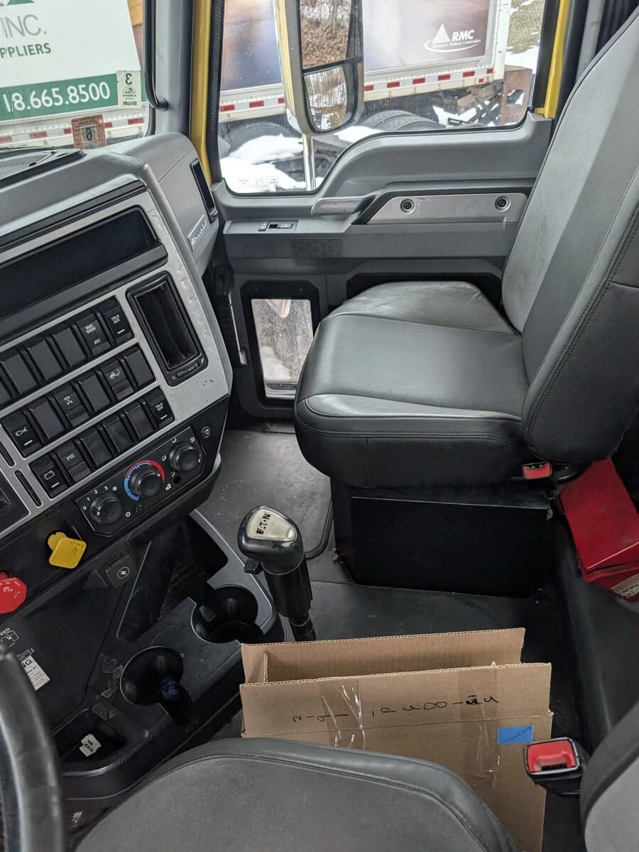 2020 Mack Pinnacle — photo 19