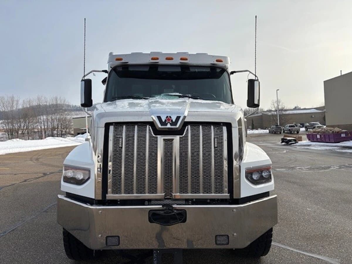 2026 Western Star 49X — photo 2